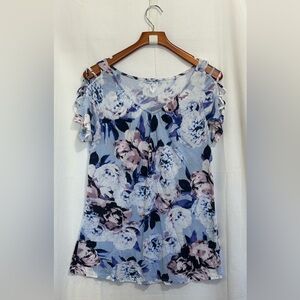 Jennifer Lopez - Floral V-Neck Blouse With Criss-Crossed Sleeve Detail